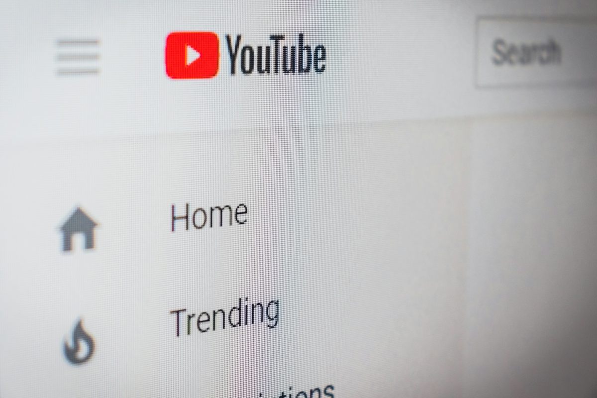 История просмотров меняет рекомендации YouTube сильнее разового лайка