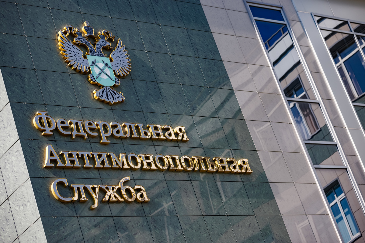 ФАС завела дела против УК ПИК и «Ловитела» за недопуск провайдеров в дома