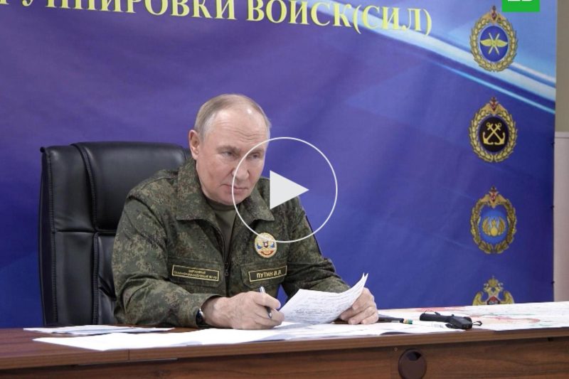 Путин призвал улучшать реагирование на кибератаки