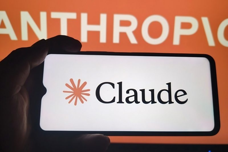 Anthropic изучает опыт юристов, чтобы настроить Claude на защиту интересов пользователей